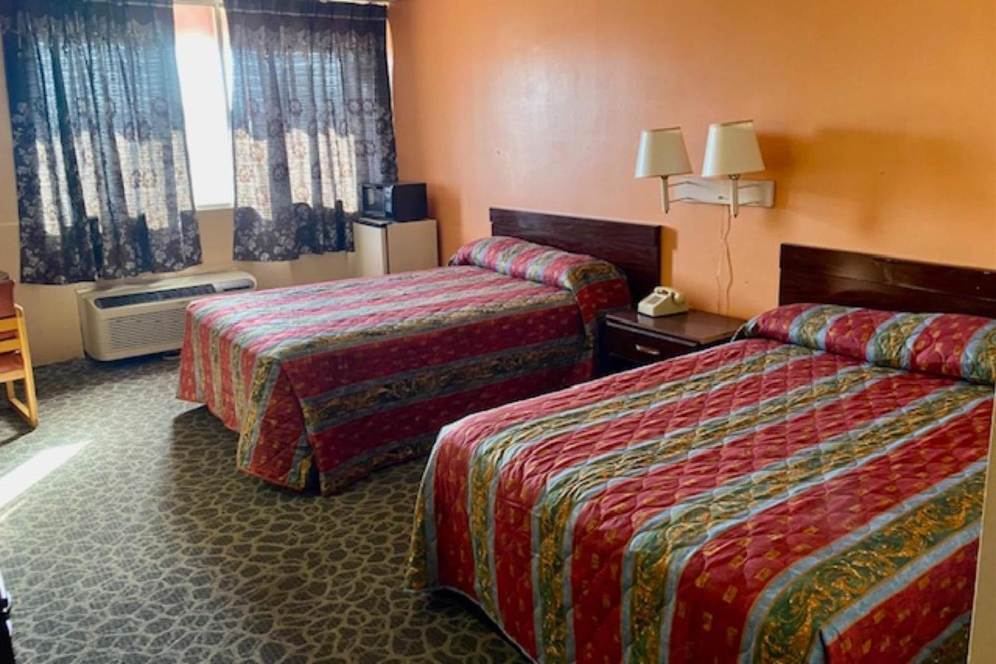 Red Carpet Inn & Suites Lima -Listing Partner Exterior foto